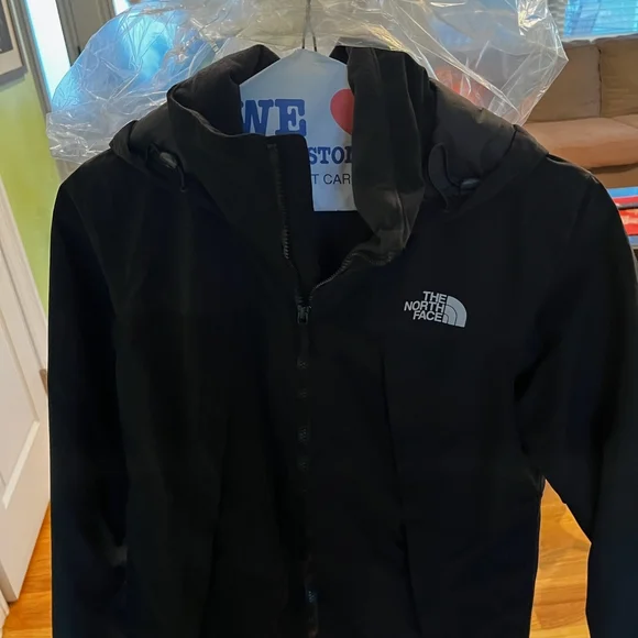 The North Face Dryvent Jacket, RN 61661 CA 30516 Size Medium /Hood